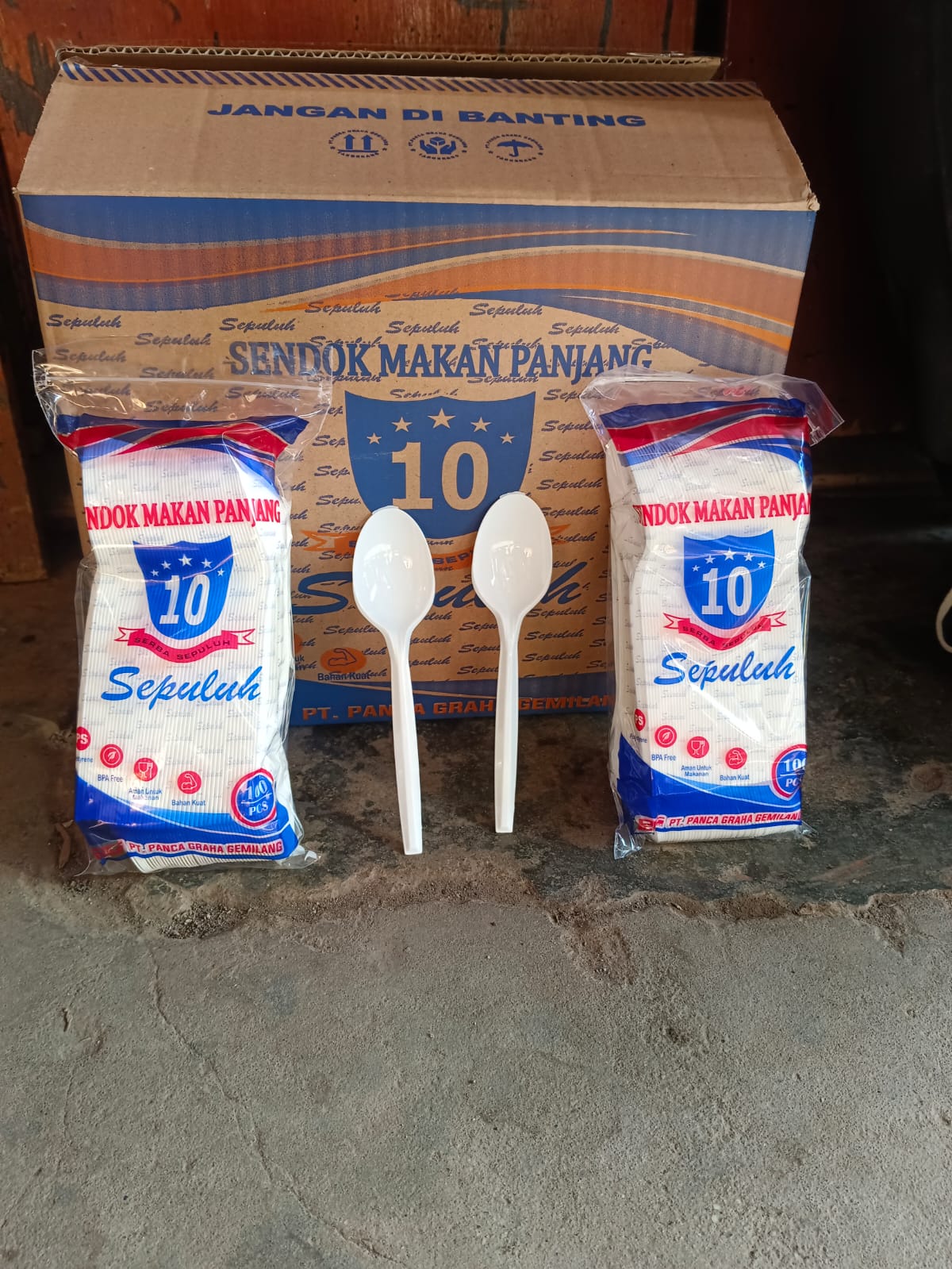 sendok makan